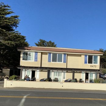 Blue Dolphin Inn - Blue Dolphin Inn - Hotels Near Me - Cambria, California