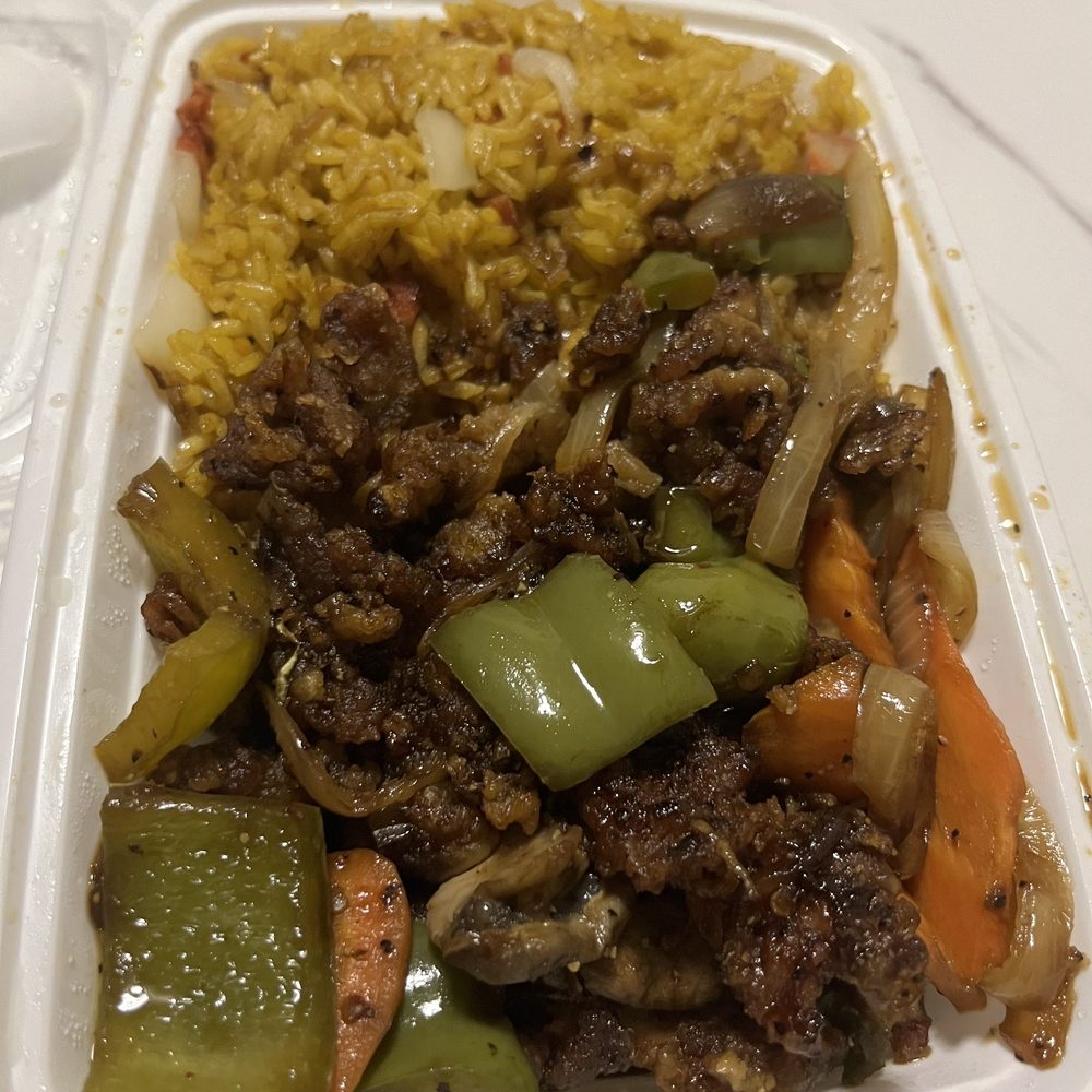 Black Pepper Chicken (DS) Roast Pork Fried Rice Black Pepper Chicken (DS) Roast Pork Fried Rice