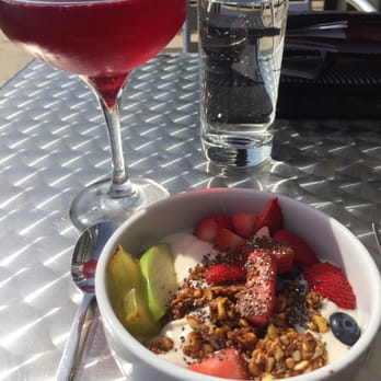 Avo - Beet mimosa ( delish ) with yogurt parfait - Cocktail Bars Near Me - Nashville, Tennessee Avo - Beet mimosa ( delish ) with yogurt parfait - Cocktail Bars Near Me - Nashville, Tennessee