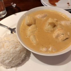 Golden Moon Restaraunt - Yellow Curry