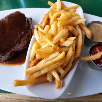 Place Pigalle - Steak Frites. - French Near Me - Seattle, Washington Place Pigalle - Steak Frites. - French Near Me - Seattle, Washington
