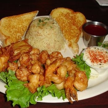 Sea Breeze Roadhouse - Captain's Plate - Seafood Near Me - Seaside, Oregon