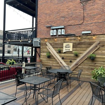 Von Blaze - outdoor seating area - Sandwiches Near Me - Morgantown, West Virginia Von Blaze - outdoor seating area - Sandwiches Near Me - Morgantown, West Virginia