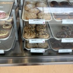Krispy Kreme - Donuts