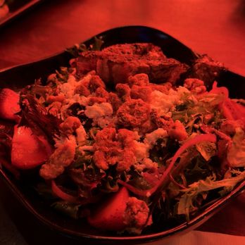The Edison - Power Plant salad with steak - Cocktail Bars Near Me - Lake Buena Vista, Florida The Edison - Power Plant salad with steak - Cocktail Bars Near Me - Lake Buena Vista, Florida