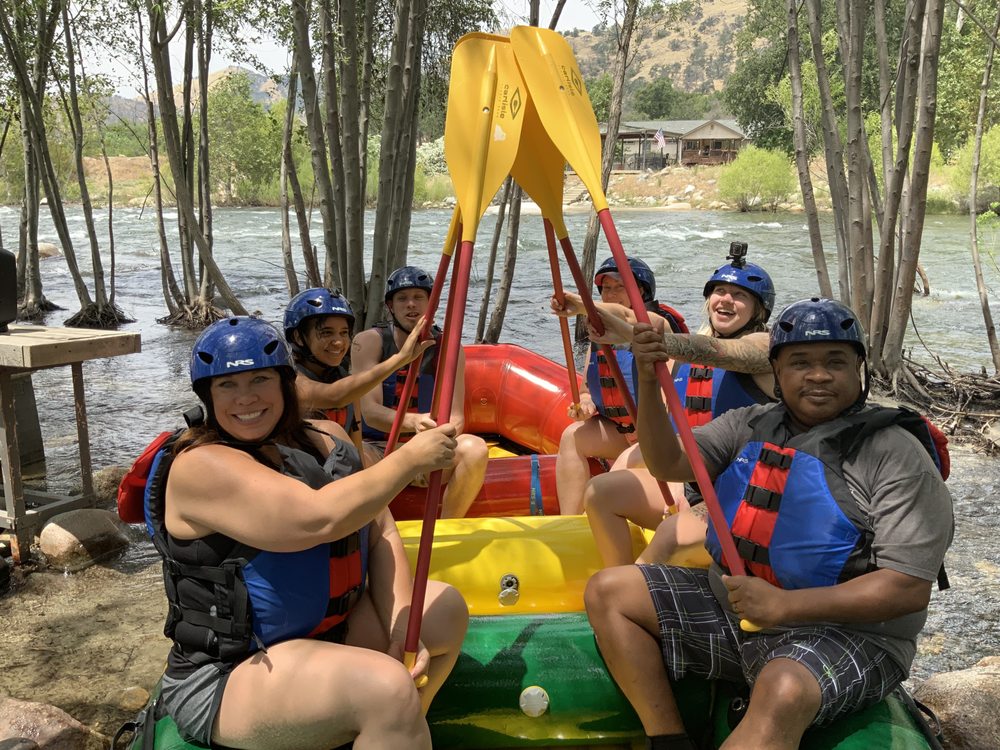 Roots To Rivers White water rafting Logo