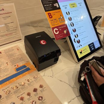 Meet Fresh - Self serve machines to pay - Desserts Near Me - Cerritos, California