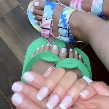 Sparkling Snail - Nail Salons Near Me - Astoria, New York