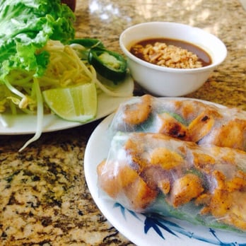 Pho Dan - Grilled chicken spring roll - Vietnamese Near Me - Austin, Texas Pho Dan - Grilled chicken spring roll - Vietnamese Near Me - Austin, Texas