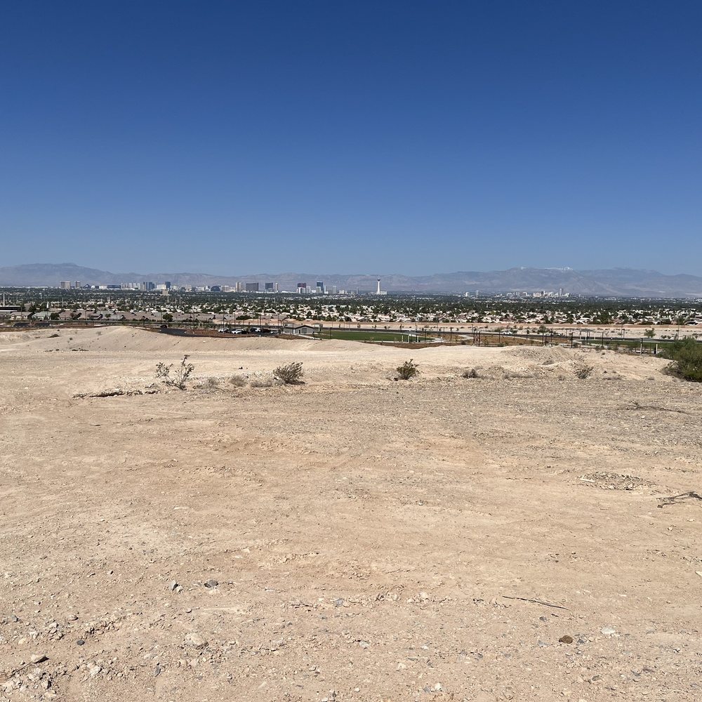 Hollywood Regional Park - View of the strip at top of trail - Dog Parks Near Me - Las Vegas, Nevada Hollywood Regional Park - View of the strip at top of trail - Dog Parks Near Me - Las Vegas, Nevada