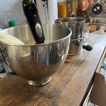 Seasoned Experienced Cookware - Inside - Kitchen & Bath Near Me - New Orleans, Louisiana