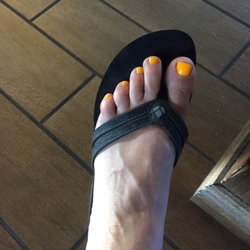 Heavenly Nailz - Lots of great colors to pick from