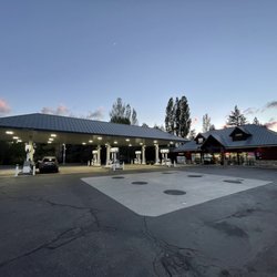 Chevron Service Stations - Easy to get in and out