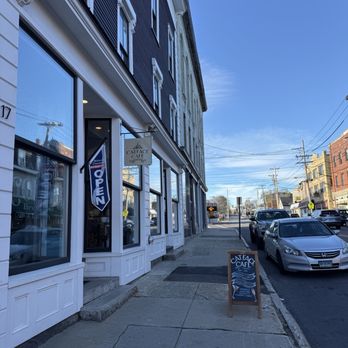 Catface Cafe - Outside the cafe. - Breakfast & Brunch Near Me - Biddeford, Maine