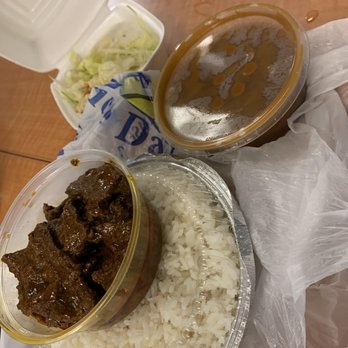 Mamajuana Restaurant RI - Carne de rez, white rice, beans and basic salad. - Spanish Near Me - Pawtucket, Rhode Island Mamajuana Restaurant RI - Carne de rez, white rice, beans and basic salad. - Spanish Near Me - Pawtucket, Rhode Island
