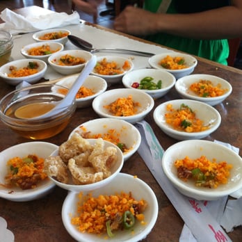 Quan Vy Da - banh xeo (sm rice flour dish with shrimps and pork skin topping) - Vietnamese Near Me - Westminster, California Quan Vy Da - banh xeo (sm rice flour dish with shrimps and pork skin topping) - Vietnamese Near Me - Westminster, California