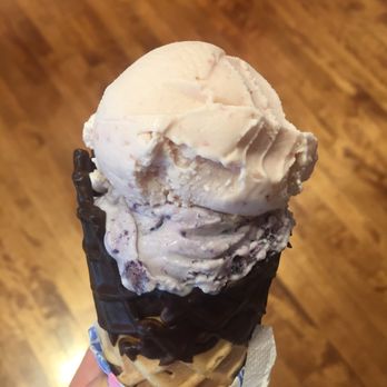 COWS - PEI Strawberry & PEI Blueberry in a chocolate cone! - Ice Cream & Frozen Yogurt Near Me - Charlottetown, Prince Edward Island COWS - PEI Strawberry & PEI Blueberry in a chocolate cone! - Ice Cream & Frozen Yogurt Near Me - Charlottetown, Prince Edward Island