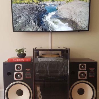 Magic TV Mount - Home Theatre Installation Near Me - Chantilly, Virginia Magic TV Mount - Home Theatre Installation Near Me - Chantilly, Virginia