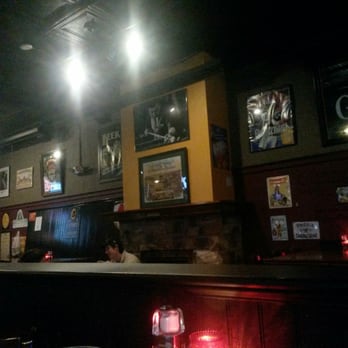 Olde Magoun's Saloon - Cozy and great beer selection - Irish Near Me - Somerville, Massachusetts Olde Magoun's Saloon - Cozy and great beer selection - Irish Near Me - Somerville, Massachusetts