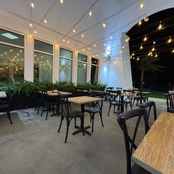 Ghost Crab Pizza - inside seating - Pizza Near Me - Inlet Beach, Florida