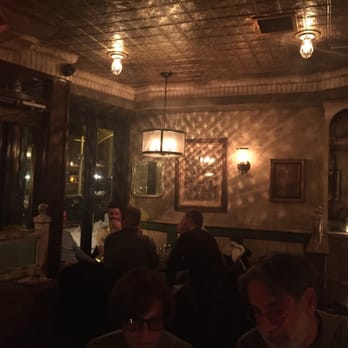 Hudson Hound - Perfect on a snowbound Sunday. - Irish Pub Near Me - New York, New York