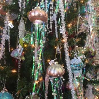 Christmas Mouse - Virginia Beach - Jellyfish tree - Gift Shops Near Me - Virginia Beach, Virginia Christmas Mouse - Virginia Beach - Jellyfish tree - Gift Shops Near Me - Virginia Beach, Virginia