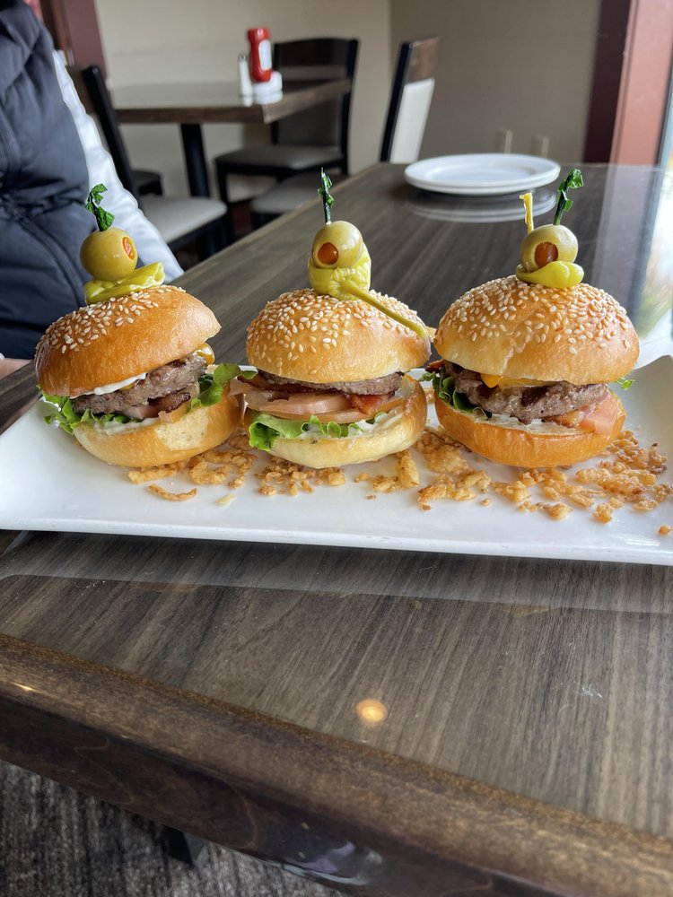Social spots from Pyramid Bar & Grill