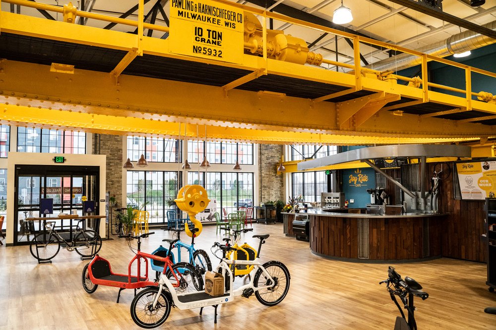 WHEEL & SPROCKET Updated September 2024 32 Photos 187 E Becher St, Milwaukee, Wisconsin