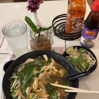 Em Que Viet - Chicken Pho & Vietnamese Iced Coffee - Vietnamese Near Me - Saint Paul, Minnesota