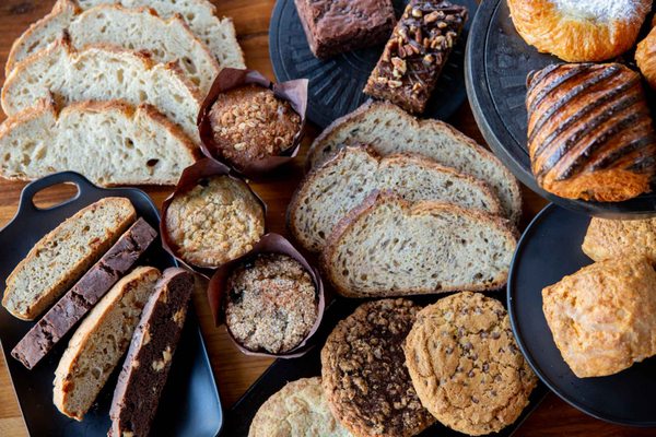 FM BAKERY (office & wholesale kitchen) by null