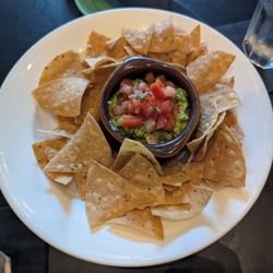 Tavern - House guac!