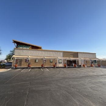 Quick Quack Car Wash - Vacuums - Car Wash Near Me - Phoenix, Arizona