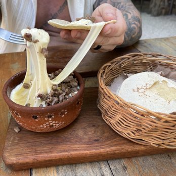 La Malinche - Queso with arrachera beef - Cocktail Bars Near Me - Tulum, ROO La Malinche - Queso with arrachera beef - Cocktail Bars Near Me - Tulum, ROO