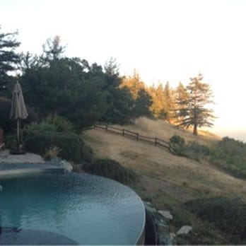 Post Ranch Inn - Outdoor hot tub with indescribable view - Hotels Near Me - Big Sur, California