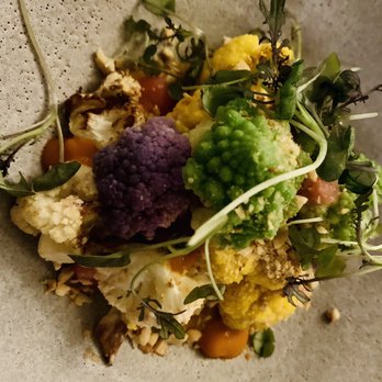 Perles et Paddock - Cauliflowers - Cocktail Bars Near Me - Montreal, Quebec