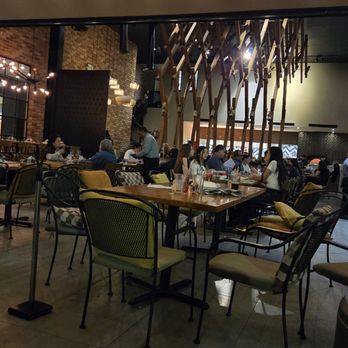 Távola Trattoria - Warm and Modern Ambience - Pizza Near Me - Mexicali, BCN Távola Trattoria - Warm and Modern Ambience - Pizza Near Me - Mexicali, BCN