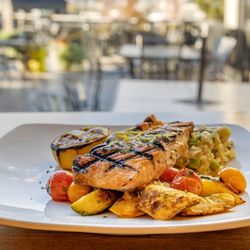 Meriwether's Bistro - Salmon