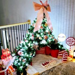 Dreamee Slumber Parties - Teepee Christmas Tree