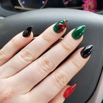 Clawed Nail Salon - Nails by Maya and 3D design by Joetta - Nail Salons Near Me - Bellflower, California