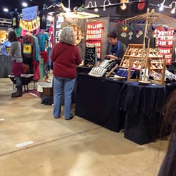 Eugene Saturday Market's Holiday Market