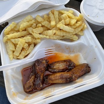Archibald's BBQ - Small but tasty chicken wings. - Barbeque Near Me - Northport, Alabama Archibald's BBQ - Small but tasty chicken wings. - Barbeque Near Me - Northport, Alabama