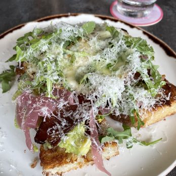 Goen Dining + Bar - Avocado toast - Pan Asian Near Me - Kailua, Hawaii Goen Dining + Bar - Avocado toast - Pan Asian Near Me - Kailua, Hawaii