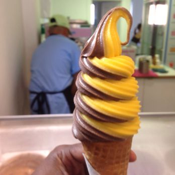 Ca Lem - Mango sorbet and chocolate swirl - Ice Cream & Frozen Yogurt Near Me - Montreal, Quebec Ca Lem - Mango sorbet and chocolate swirl - Ice Cream & Frozen Yogurt Near Me - Montreal, Quebec
