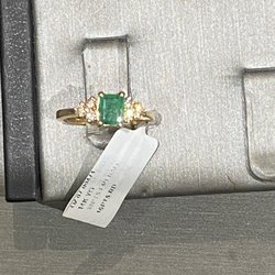 Ozel Fine Jewelers - Emerald.