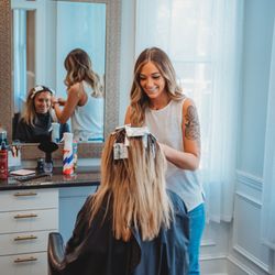 Off The Ivy Salon