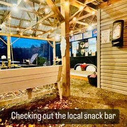 Queens Bee's Snack Bar