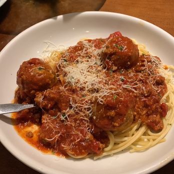 Olive Garden Italian Restaurant - Spaghetti & Meatballs - Italian Near Me - Irvine, California Olive Garden Italian Restaurant - Spaghetti & Meatballs - Italian Near Me - Irvine, California
