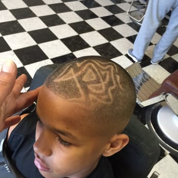 Pauls CustomCuts - Barbers Near Me - Tukwila, Washington Pauls CustomCuts - Barbers Near Me - Tukwila, Washington