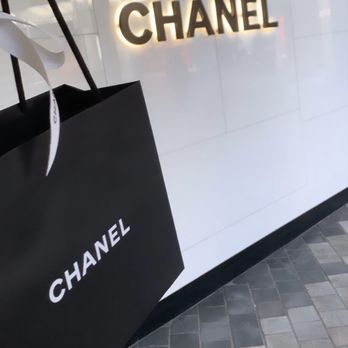 Chanel - I had to buy the bag, not sure how much it cost? Maybe 15 cents like the grocery stores?? Idk - Accessories Near Me - Honolulu, Hawaii Chanel - I had to buy the bag, not sure how much it cost? Maybe 15 cents like the grocery stores?? Idk - Accessories Near Me - Honolulu, Hawaii