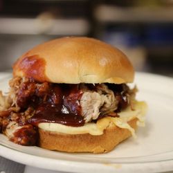 Flesor's Candy Kitchen - Pulled pork sandwich